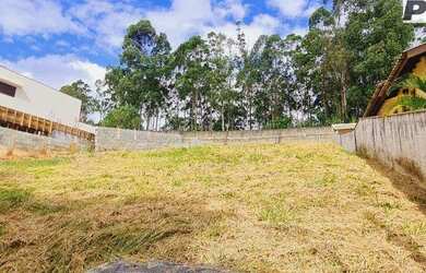 Imagem: O terreno possui 600m² de Área e está localizado em Bragança