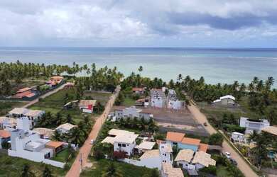 Imagem: O terreno possui 450m² de Área e está localizado em Porto