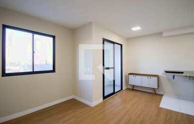 Imagem: O apartamento possui 1 Dormitório, 1 Banheiro, 1 Vaga na garagem