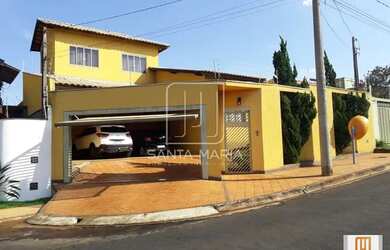 Imagem: A casa possui 3 Dormitórios, 5 Banheiros, 4 Vagas na garagem