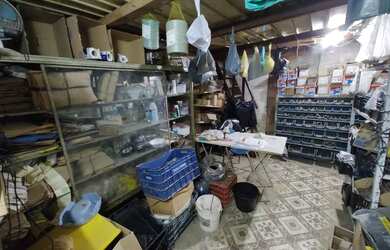 Imagem: O depósito possui 1 Vaga na garagem, 250m² de Área e está