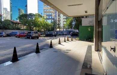 Imagem: O depósito possui 1 Vaga na garagem e 44m² de Área e está