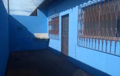 Imagem 3: Casa no bairro Pioneiros. Área de serviço, 2 Vagas na garageme2 Dormitórios