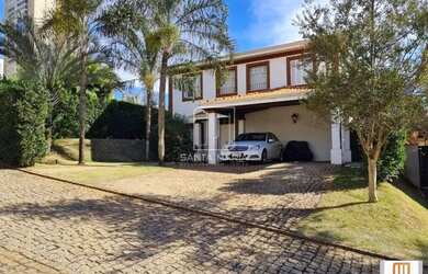 Imagem: A casa em condomínio possui 3 Dormitórios, 5 Banheiros, 4