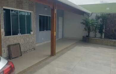 Imagem 1: Casa. 240m² de Área, 3 Vagas na garageme3 Dormitórios