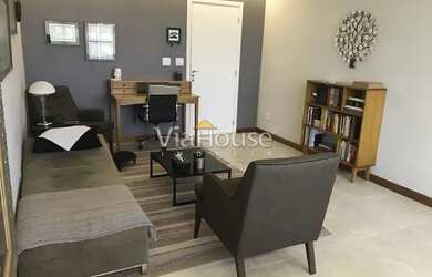 Imagem: O depósito possui 1 Vaga na garagem, 35m² de Área e está