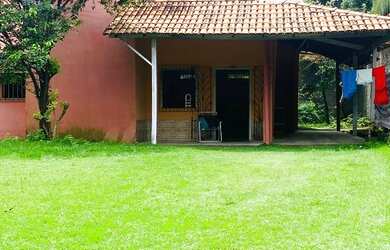 Imagem: A casa possui 5 Dormitórios, 3 Banheiros, 5 Vagas na garagem