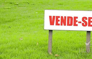 Imagem: O terreno possui 368m² de Área e está localizado em Contorno