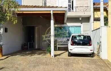 Imagem: A casa em condomínio possui 3 Dormitórios, 2 Banheiros, 2