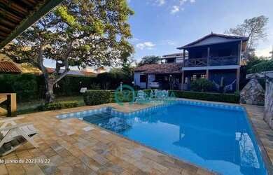 Imagem: A casa em condomínio possui 5 Dormitórios, 4 Banheiros, 5