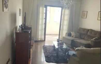 Imagem: A casa possui 3 Dormitórios, 2 Banheiros, 1 Vaga na garagem