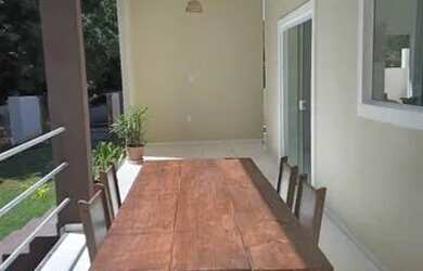 Imagem: A casa em condomínio possui 3 Dormitórios, 2 Banheiros, 4