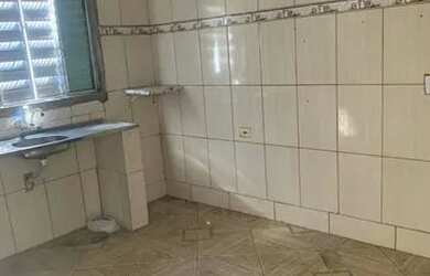 Imagem: A casa possui 1 Dormitório, 1 Banheiro e está localizado