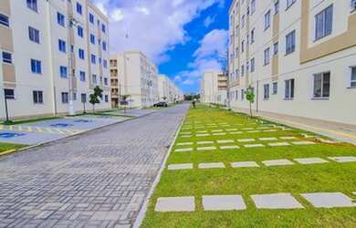 Imagem: O apartamento possui 2 Dormitórios, 1 Banheiro, 1 Vaga na garagem