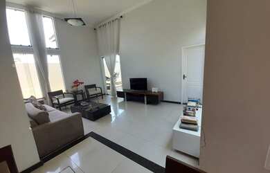 Imagem: A casa em condomínio possui 3 Dormitórios, 3 Banheiros, 2