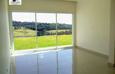 Imagem 10: LINDO SOBRADO P/ VENDA E LOCAÇÃO SANTA CRUZ - BRAGANÇA PAULISTA