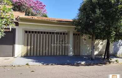 Imagem: A casa possui 3 Dormitórios, 3 Banheiros, 3 Vagas na garagem