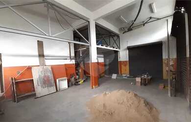 Imagem: A casa possui 2 Dormitórios, 5 Banheiros, 5 Vagas na garagem