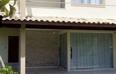 Imagem: A casa em condomínio possui 4 Dormitórios, 5 Banheiros, 2