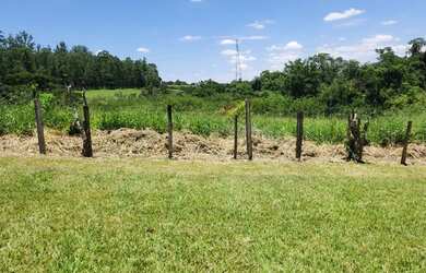 Imagem: O terreno possui 1.592m² de Área e está localizado em Porto