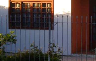 Imagem 4: Casa em Imbituba, localizada no bairro Alto Arroio a 600 metros até a...