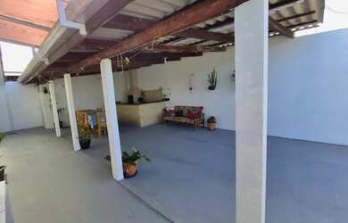 Imagem 5: Casa com piscina em Matinhos