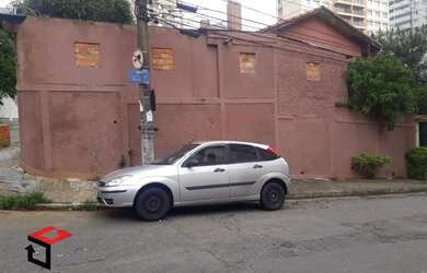 Imagem: O terreno possui 180m² de Área e está localizado em Vila