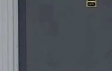 Imagem: A casa possui 2 Dormitórios, 1 Banheiro, 2 Vagas na garagem