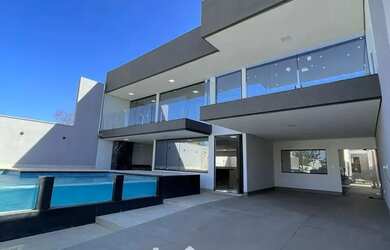 Imagem 3: Casa no Condomínio Pampulha Tennis Residence com 4 Quartos -Montes Claros MG