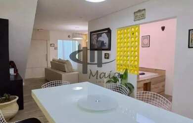 Imagem: A casa possui 3 Dormitórios, 1 Banheiro, 3 Vagas na garagem