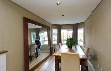 Imagem 4: Casa em Porto Alegre, no bairro Hípica, com 2 dormitório(s), e 2 banheiros, à venda