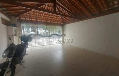 Imagem 2: Oportunidade - Casa Sobrado - Jardim Oriente - 3 Dormitórios - 186m²