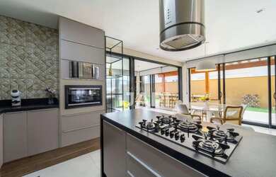 Imagem 3: Casa com 6 quartos à venda, 394 m² por R$ 2.700.000 - Condomínio Vida...