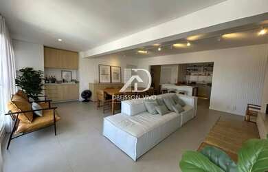 Imagem: O apartamento possui 3 Dormitórios, 4 Banheiros, 2 Vagas na