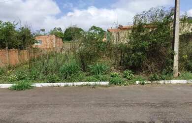 Imagem: O terreno possui 426m² de Área e está localizado em Sítios