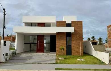 Imagem: A casa em condomínio possui 3 Dormitórios, 2 Banheiros, 2