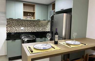 Imagem: O apartamento possui 1 Dormitório, 2 Banheiros, 1 Vaga na garagem