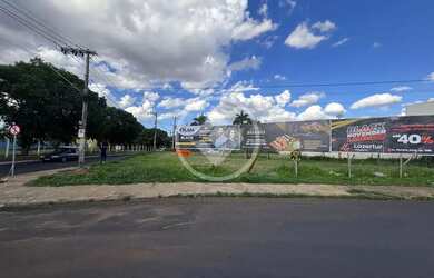 Imagem: O terreno possui 855m² de Área e está localizado em Jardim