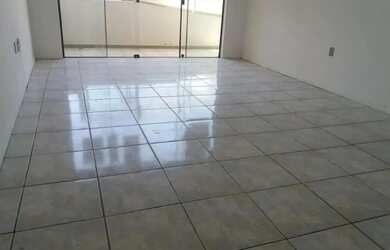 Imagem: O depósito possui 1 Vaga na garagem e 45m² de Área e está