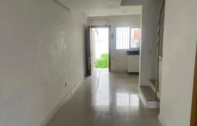 Imagem 8: Casa em Hípica. Churrasqueira, Varanda, 110m² de Áreae2 Vagas na garagem