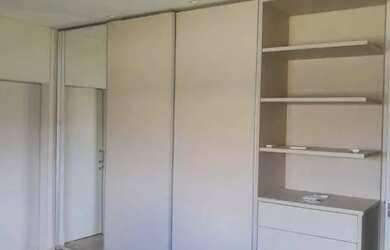 Imagem 10: Sobrado para vender no condomínio Alphaville com 3 suítes, pronto para morar