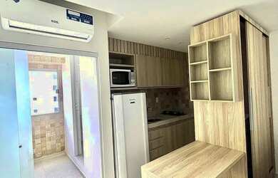 Imagem: O apartamento possui 1 Dormitório, 1 Banheiro, 1 Vaga na garagem