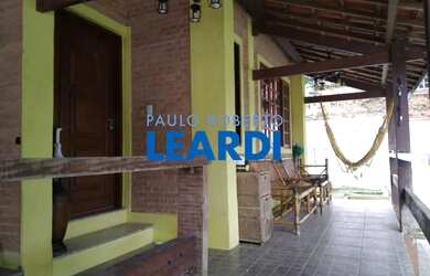 Imagem: A casa em condomínio possui 3 Dormitórios, 5 Banheiros, 2