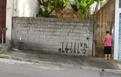 Imagem: O terreno possui 125m² de Área e está localizado em Laranjeiras