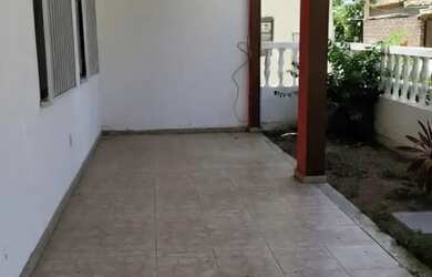 Imagem: A casa em condomínio possui 2 Dormitórios, 3 Banheiros, 3