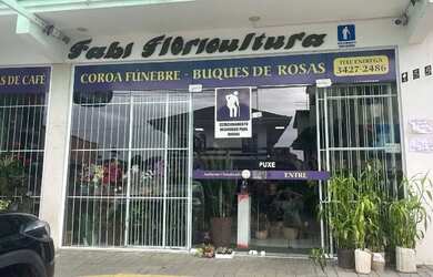 Imagem: O depósito possui 2 Vagas na garagem e 120m² de Área e está