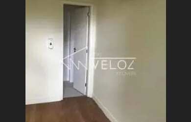 Imagem: O depósito possui 330m² de Área e está localizado em Centro