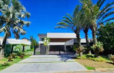 Imagem: A casa possui 5 Dormitórios, 5 Banheiros, 5 Vagas na garagem