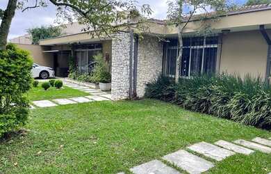 Imagem 1: CASA JARDIM SOCIAL. Piscina, Imóvel mobiliado, Ar-condicionadoeLareira