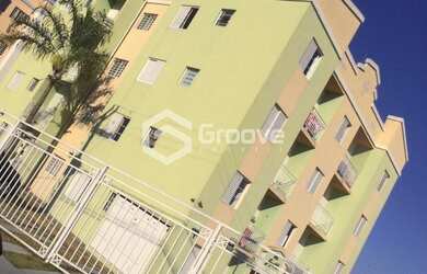 Imagem: O apartamento possui 3 Dormitórios, 1 Banheiro, 2 Vagas na